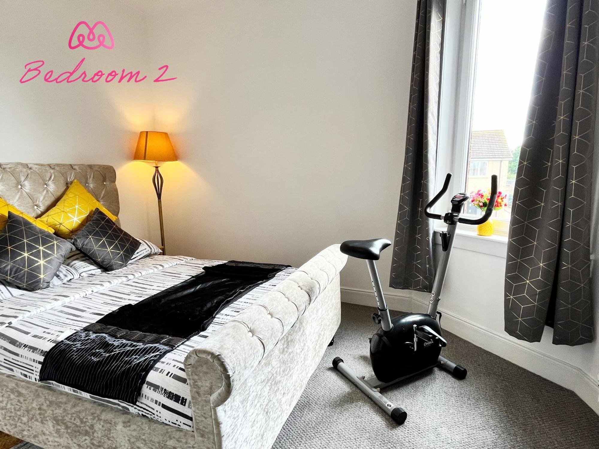 2 Bedrooms Entire Apartment Self Check In Kelty Exteriör bild